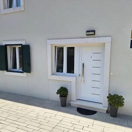 Mimi Apartman Hvar Town